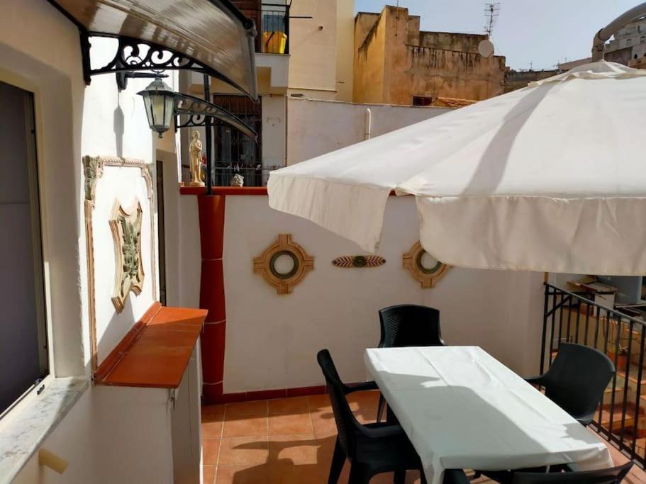 Casa Vacanza "Il Cortiletto" Sciacca Bagian luar foto