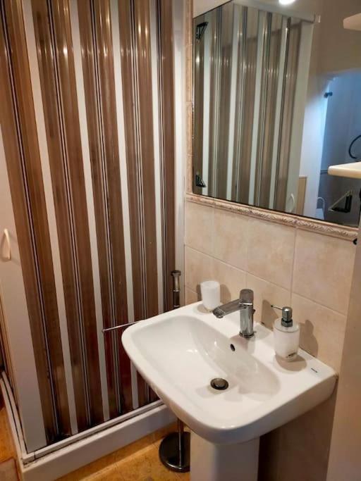 Casa Vacanza "Il Cortiletto" Sciacca Bagian luar foto